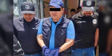 Deporta EU por Matamoros a funcionario ligado a redes criminales en Aduanas