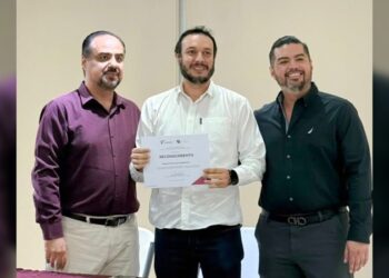 Desarrolla SET competencias tecnológicas en personal educativo