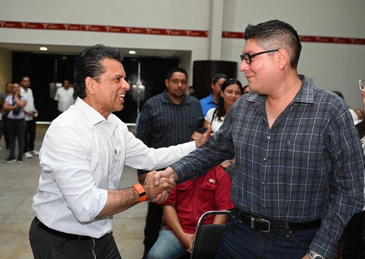 Distingue Ayuntamiento a niños y maestros de excelencia con la medalla ‘Guadalupe Victoria’