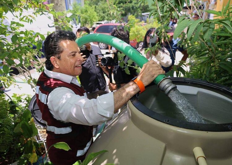 Encabeza Gattás operativo ‘emergente de abasto de agua’ en Victoria