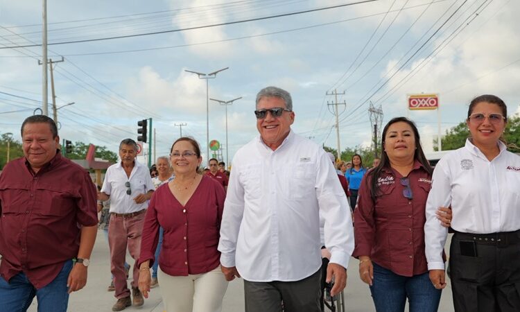 Entrega Armando Martínez magna obra de pavimentación