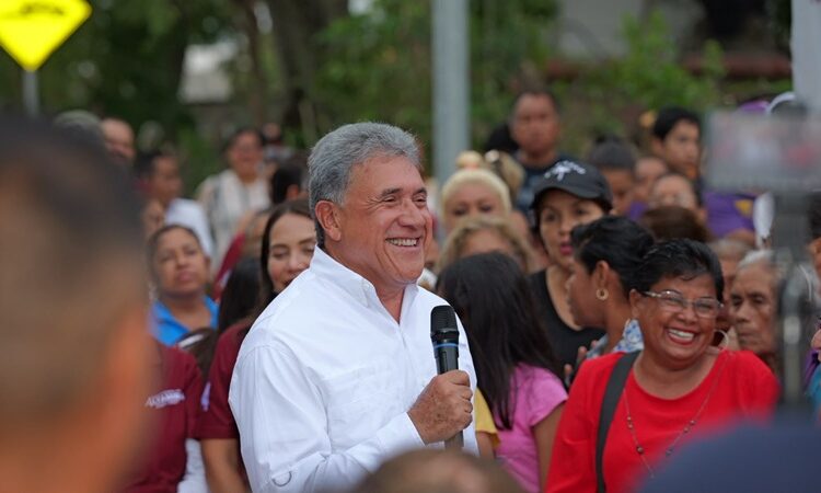 Entrega Armando Martínez obras de pavimentación por más de 7 mdp