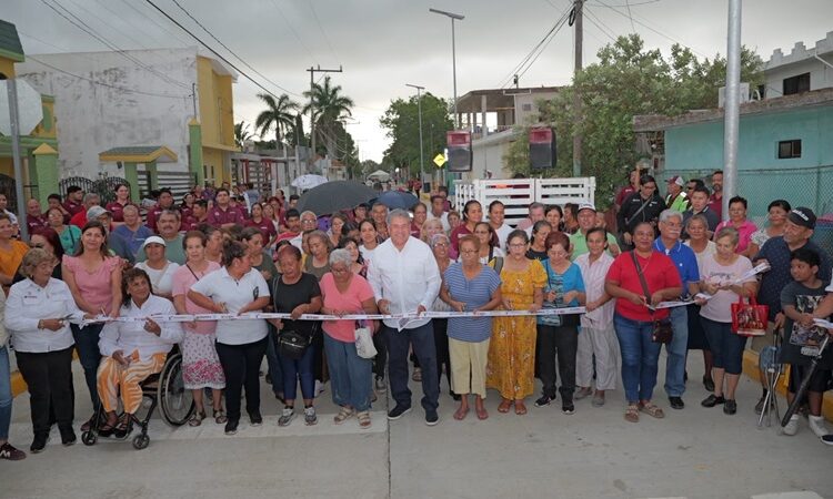 Entrega Armando Martínez pavimentación de vialidades en Monte Alto