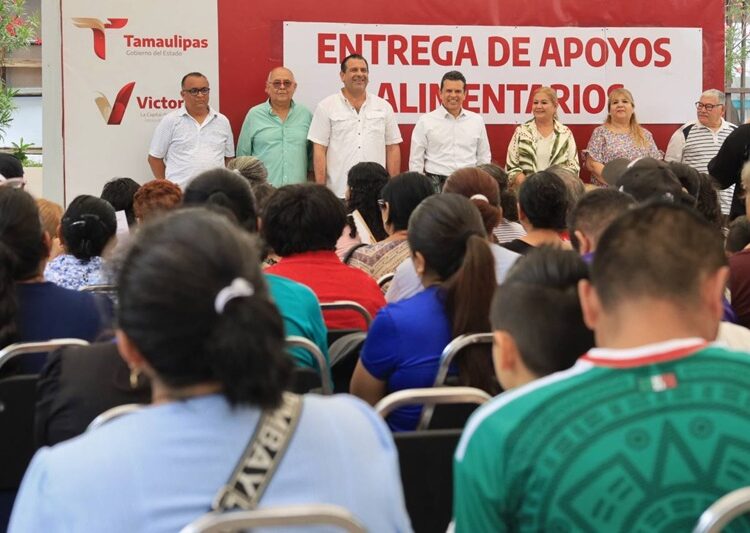Entrega Lalo Gattás apoyo a beneficiarios del programa alimentario