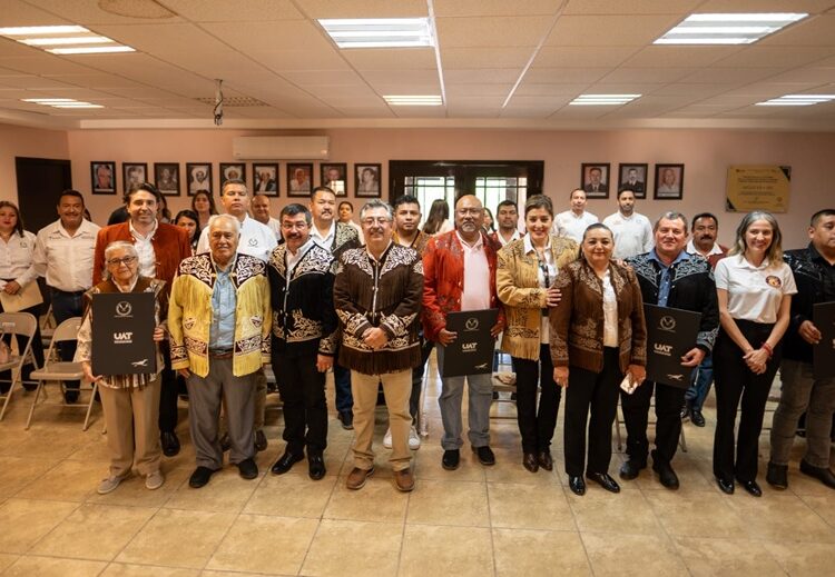 Entrega la UAT certificaciones a productores de la ‘Cuera Tamaulipeca’