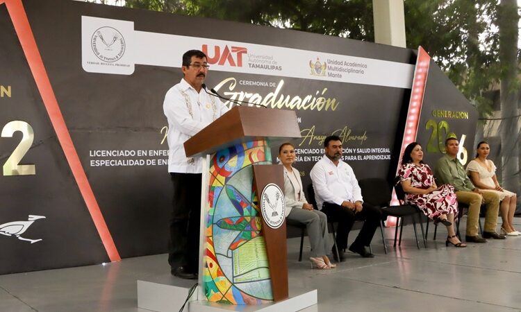 Entrega la UAT en la UAM-Mante nuevos profesionales de la salud y la educación