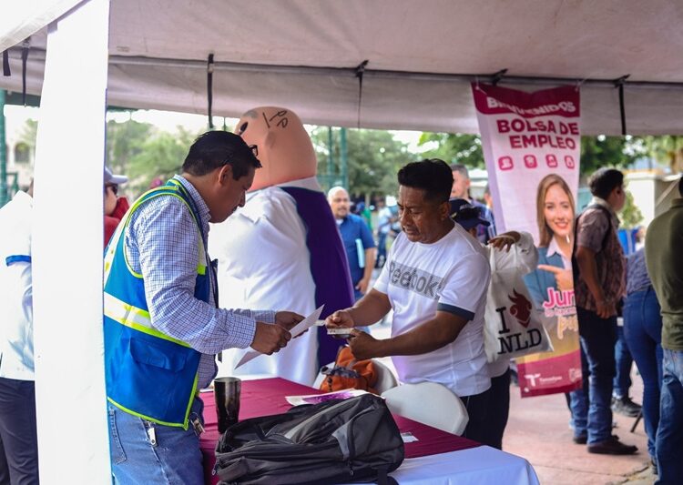 Exitosa jornada de “Empleo en tu Colonia” logra vincular a decenas de aspirantes con empresas locales