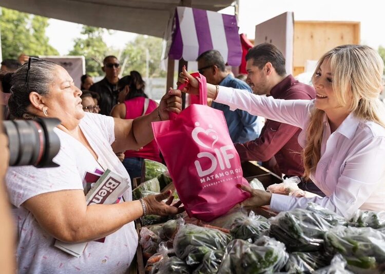 Fortalece DIF Matamoros la atención social en el “Martes en tu Colonia” con brigada de servicios