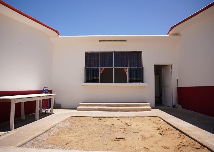 Fortalece Gobierno de Carmen Lilia infraestructura educativa en primaria de Valles de Anáhuac