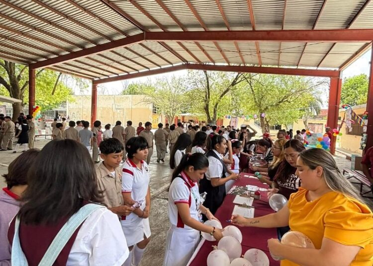 IMJUVE promueve la paz y la prevención de adicciones entre estudiantes de la Secundaria No. 4