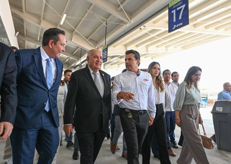 Inaugura Lalo Gattás moderna y funcional Central de Autobuses de Victoria