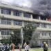 Desalojan y rescatan a niños y maestros tras incendio en escuela de Tokio