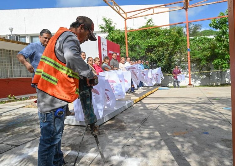 Inicia Municipio construcción de techumbre en ‘Jardín de Niños’