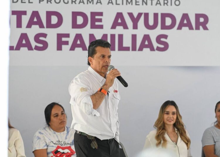Inician Lucy y Lalo segunda entrega de programa alimentario ‘Voluntad de Ayudar’