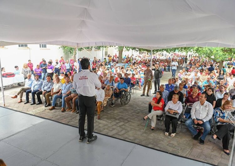 Inician Lucy y Lalo segunda entrega de programa alimentario ‘Voluntad de Ayudar’