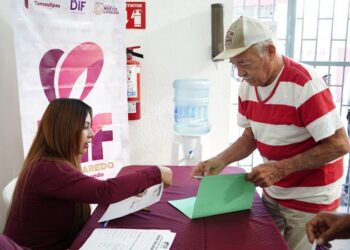 Ofrecerá DIF NLD atención médica gratuita para papás este viernes