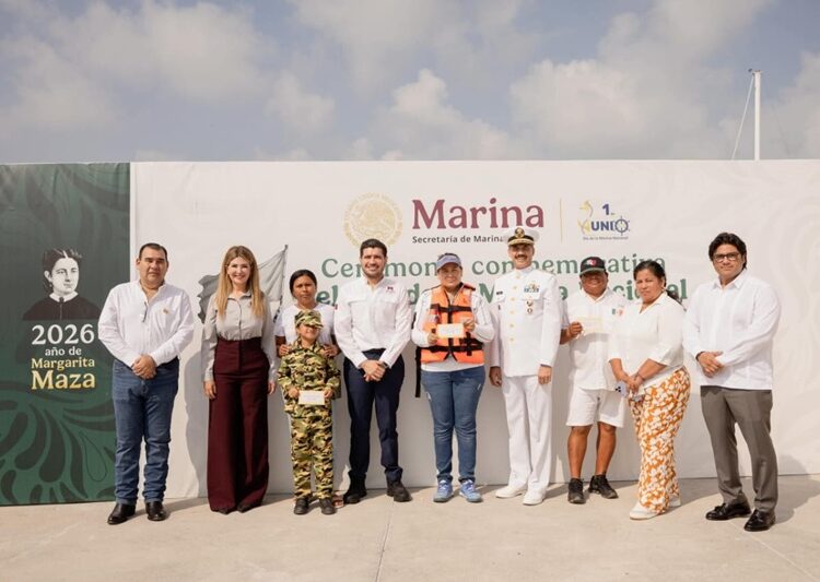 Participa Beto Granados en la ceremonia del 84 Aniversario del ‘Día de la Marina Nacional’