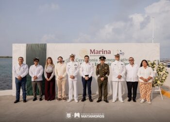 Participa Beto Granados en la ceremonia del 84 Aniversario del ‘Día de la Marina Nacional’