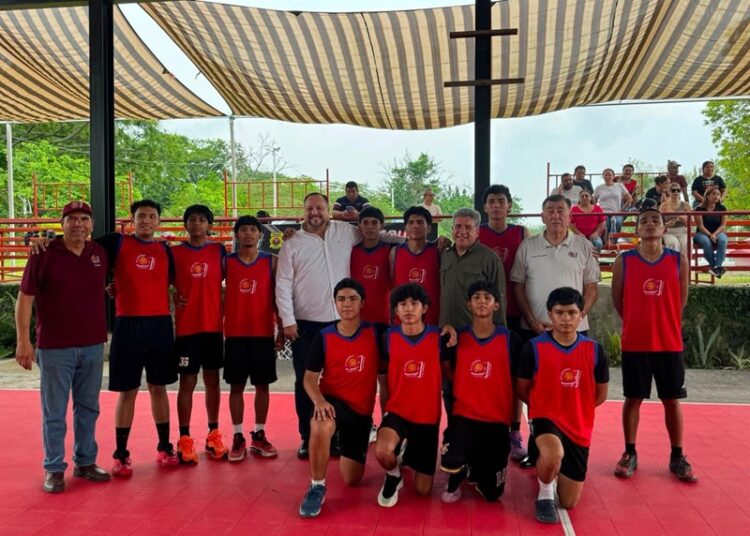 Promueve Armando Martínez el deporte entre la juventud altamirense