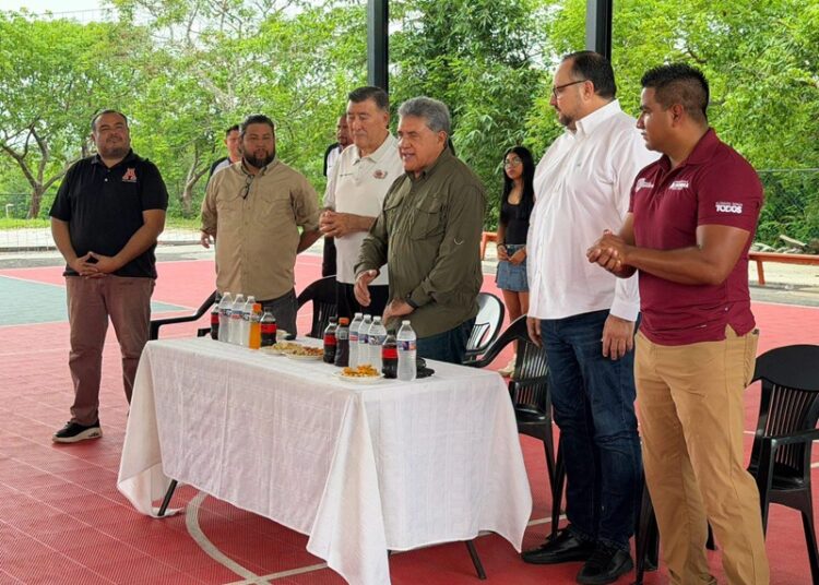 Promueve Armando Martínez el deporte entre la juventud altamirense