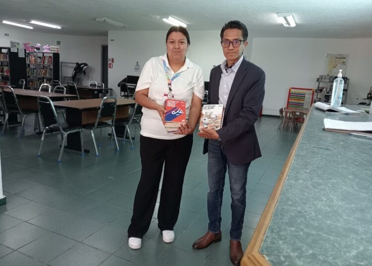 Reciben bibliotecas de NLD libros del ‘Fondo de Cultura Económica’