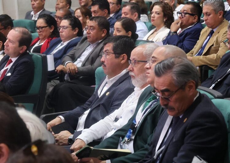Rector de la UAT fortalece lazos en sesión nacional de la ANUIES