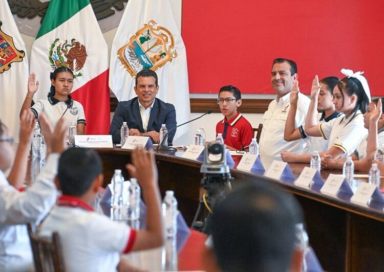 Viven niños victorenses ‘Un Día en el Cabildo’