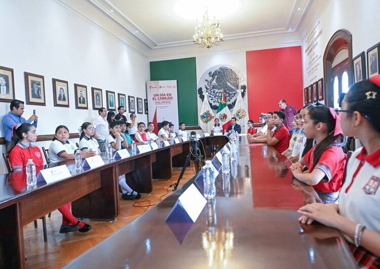 Viven niños victorenses ‘Un Día en el Cabildo’