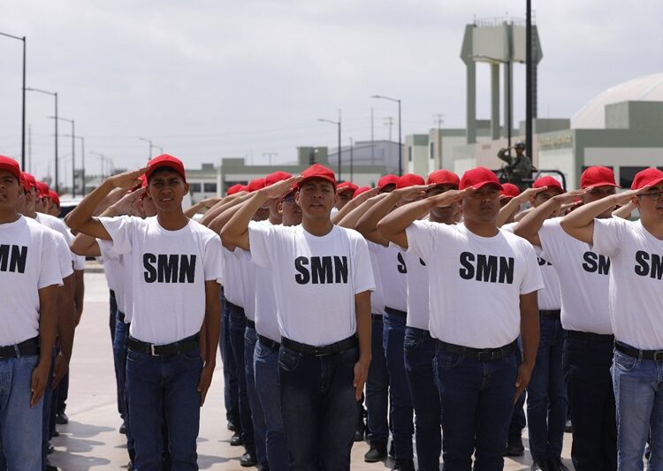 Gobierno de NLD hace llamado a los jóvenes a tramitar su cartilla del SMN