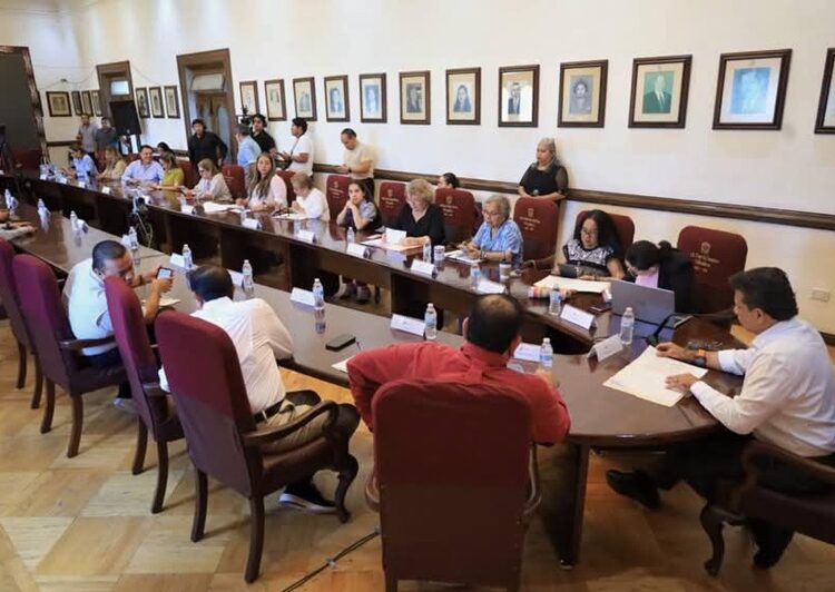 Reconocerá Cabildo a niñas y niños de rondalla Epigmenio García